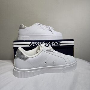 Fila Women's Panache 19 Platform White Sports Sneakers w Silver Accents Size 9.5